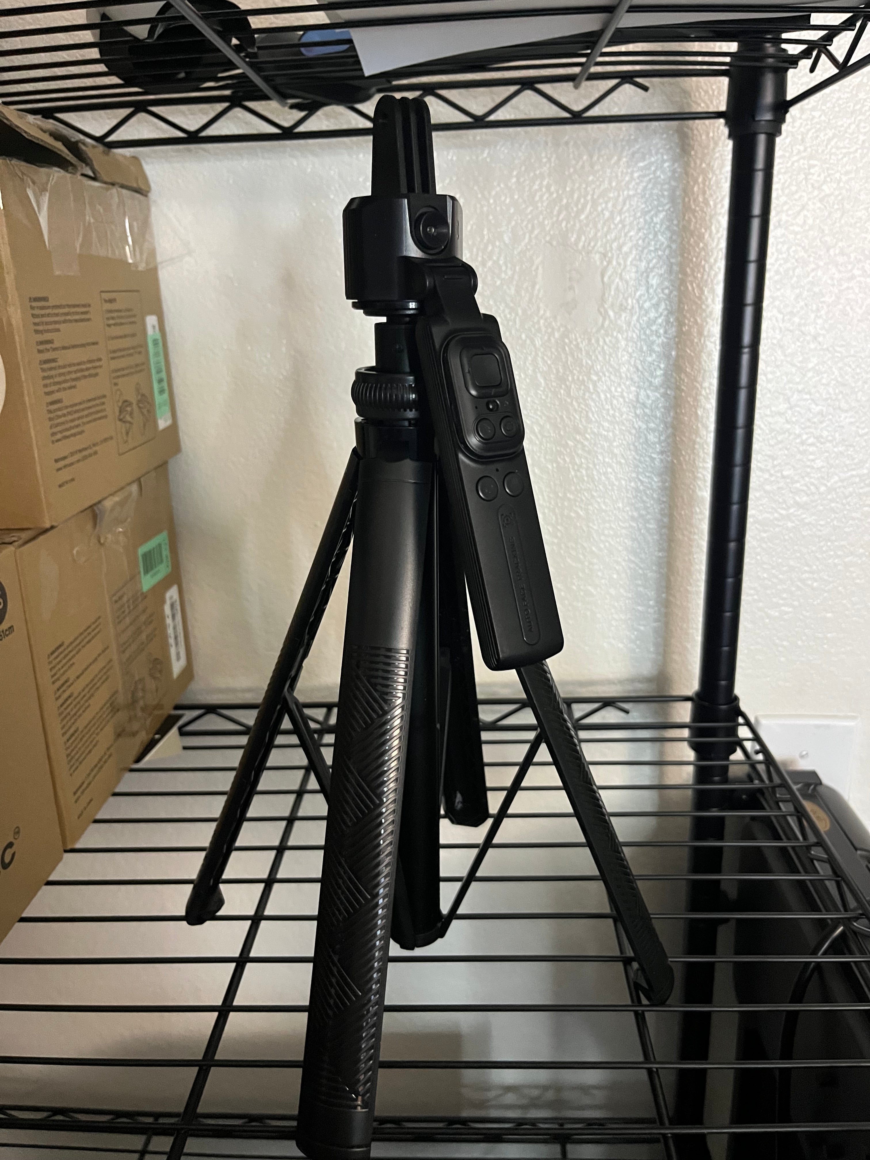 AI face tracking quadrapod gimbal